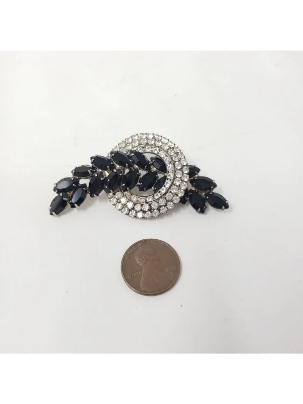 Vintage Clear Black Rhinestone Wreath Leaf Spray Brooch Pin